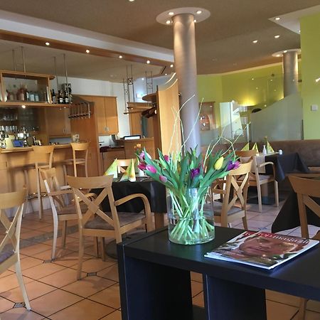Warias Hotel & Restaurant Braunsbedra Екстериор снимка