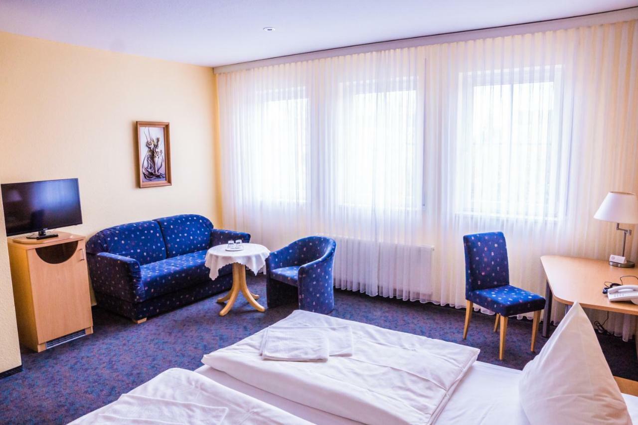 Warias Hotel & Restaurant Braunsbedra Екстериор снимка