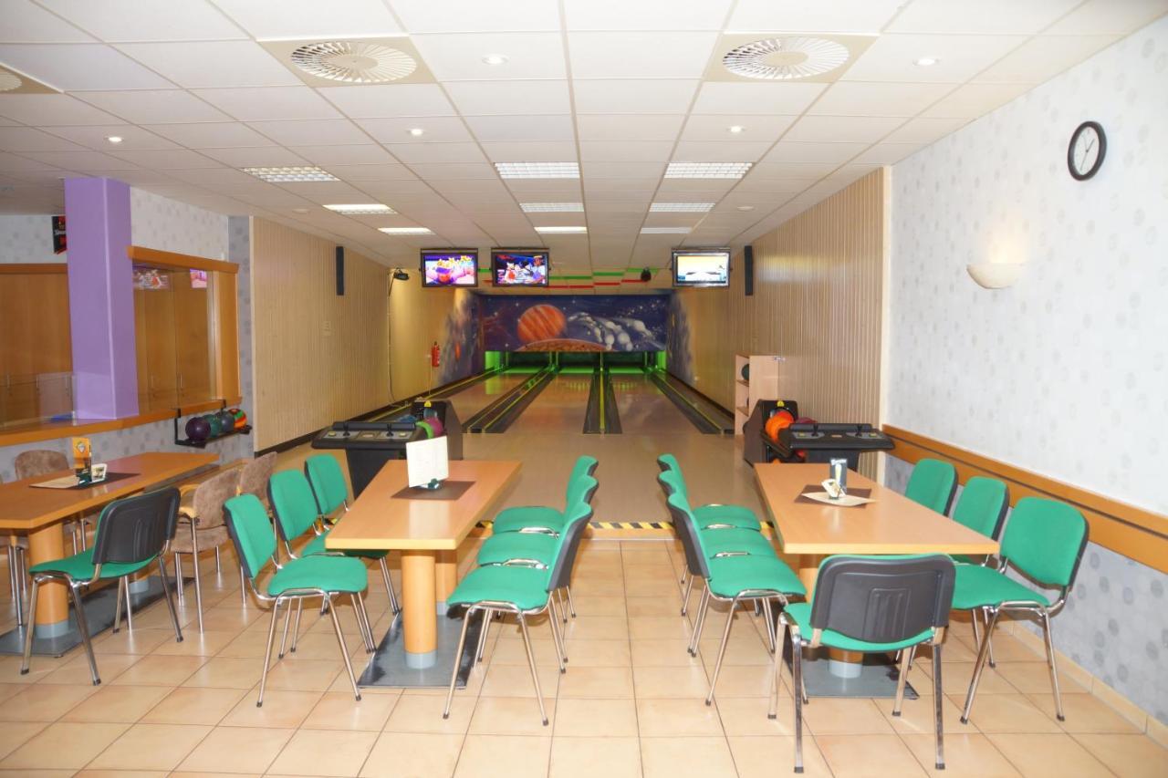 Warias Hotel & Restaurant Braunsbedra Екстериор снимка