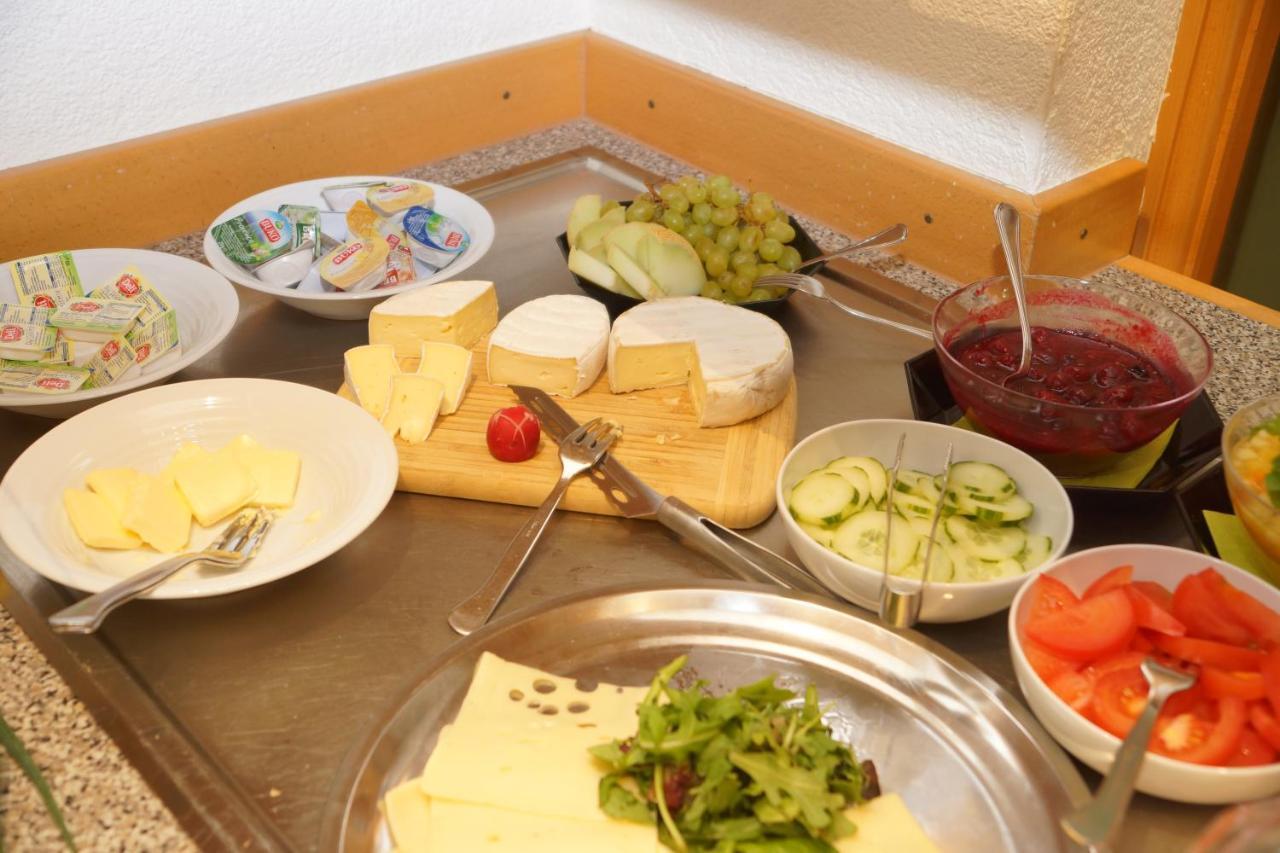 Warias Hotel & Restaurant Braunsbedra Екстериор снимка